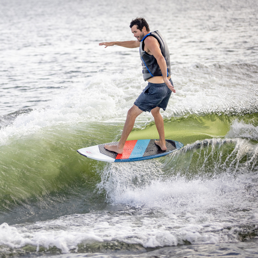 Ride wakesurfer avec corde