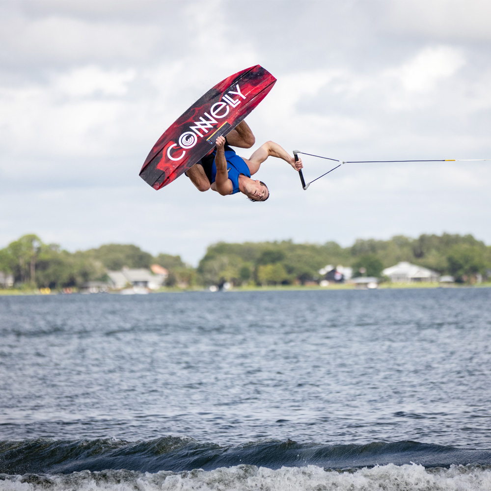 Connelly Blaze ensemble de wakeboard 141 cm avec chausses Optima 2