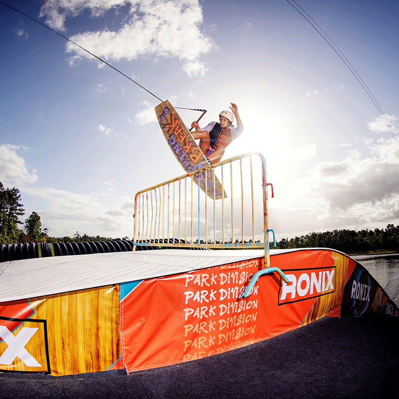 Ronix Spring Break 138 cm ensemble de wakeboard avec chausses Rise 9