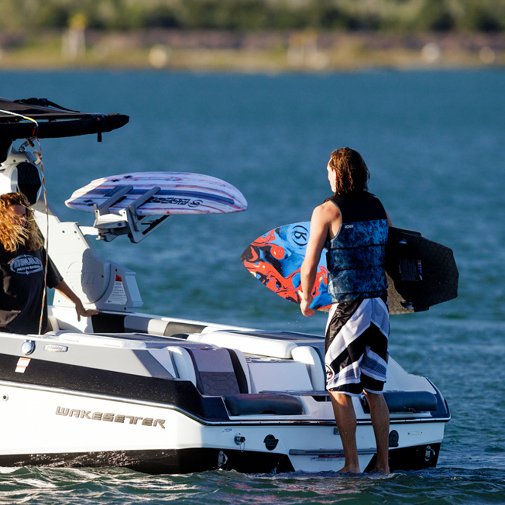 Ronix M50 4.7 wakesurfer 5