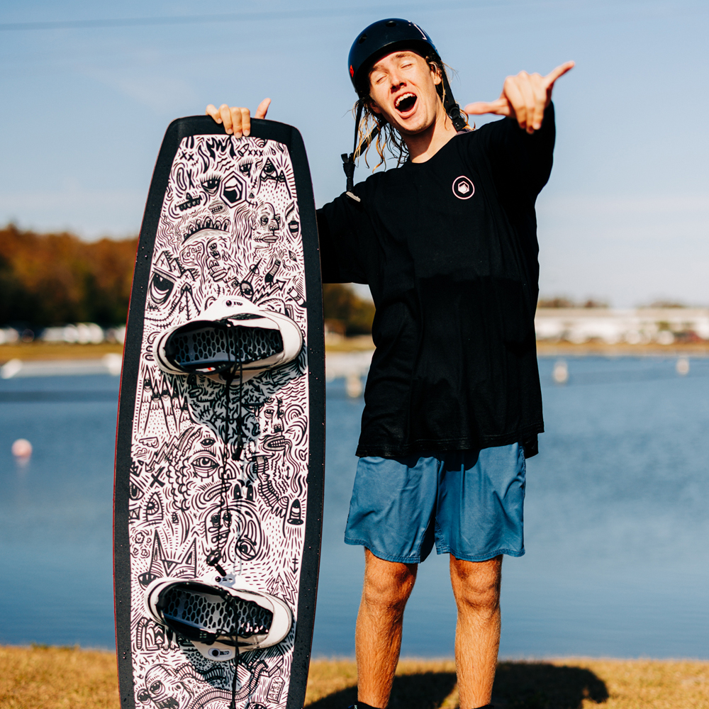 Liquid Force Ensemble de wakeboard Apex 134 cm avec Classic 6x fixations 8