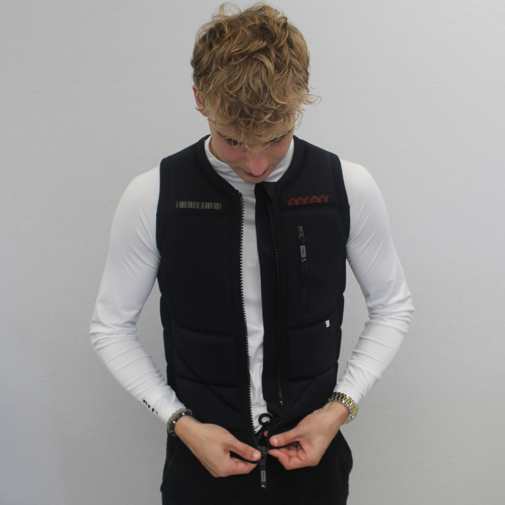 Follow Capiva impact shield homme noir 6