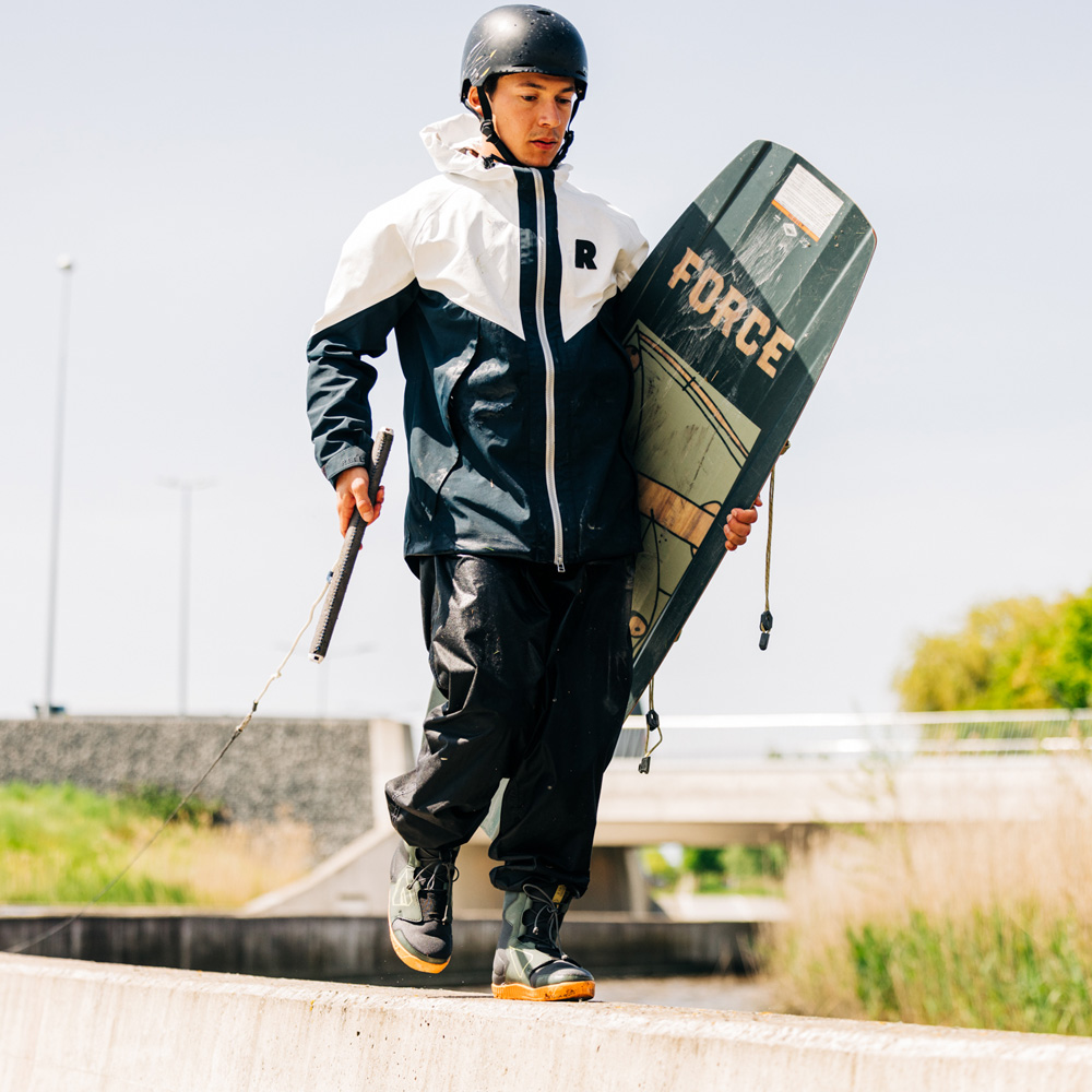 Liquid Force Peak wakeboard 141 cm 4