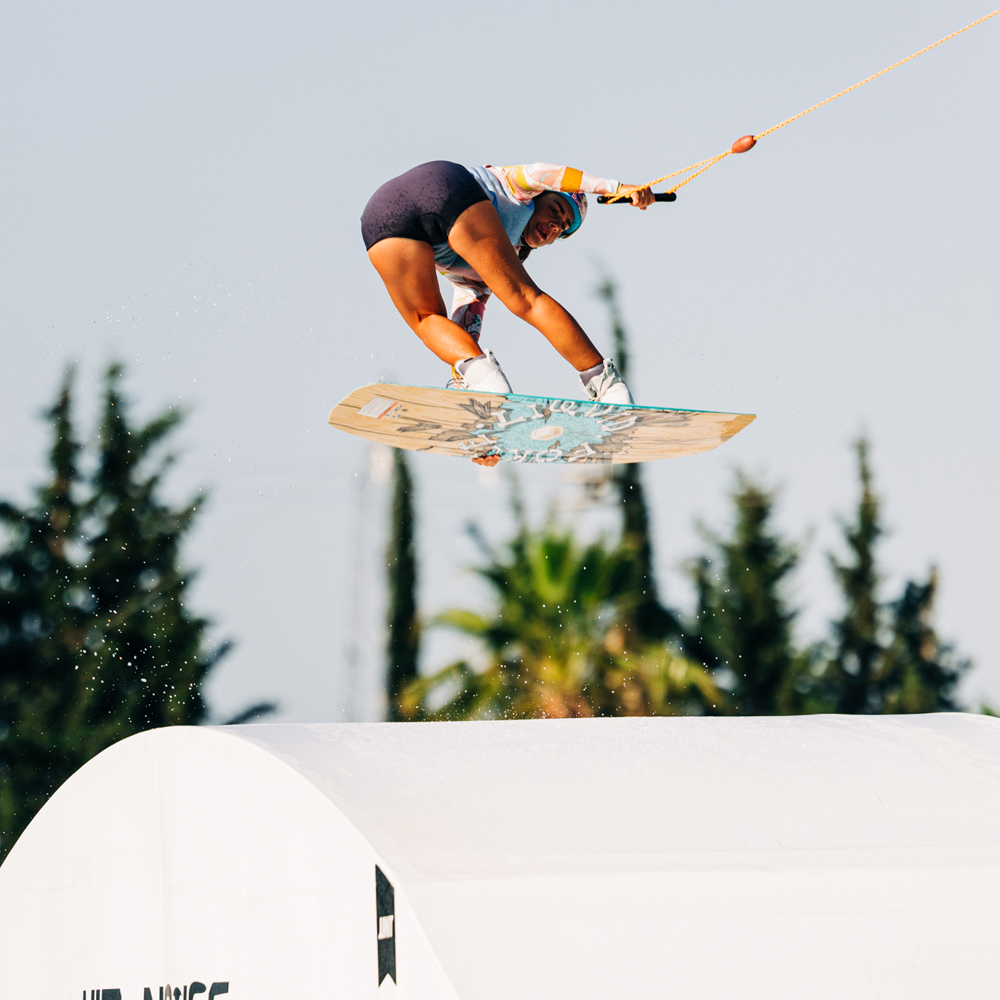 Liquid Force Holiday wakeboard 146 cm 8