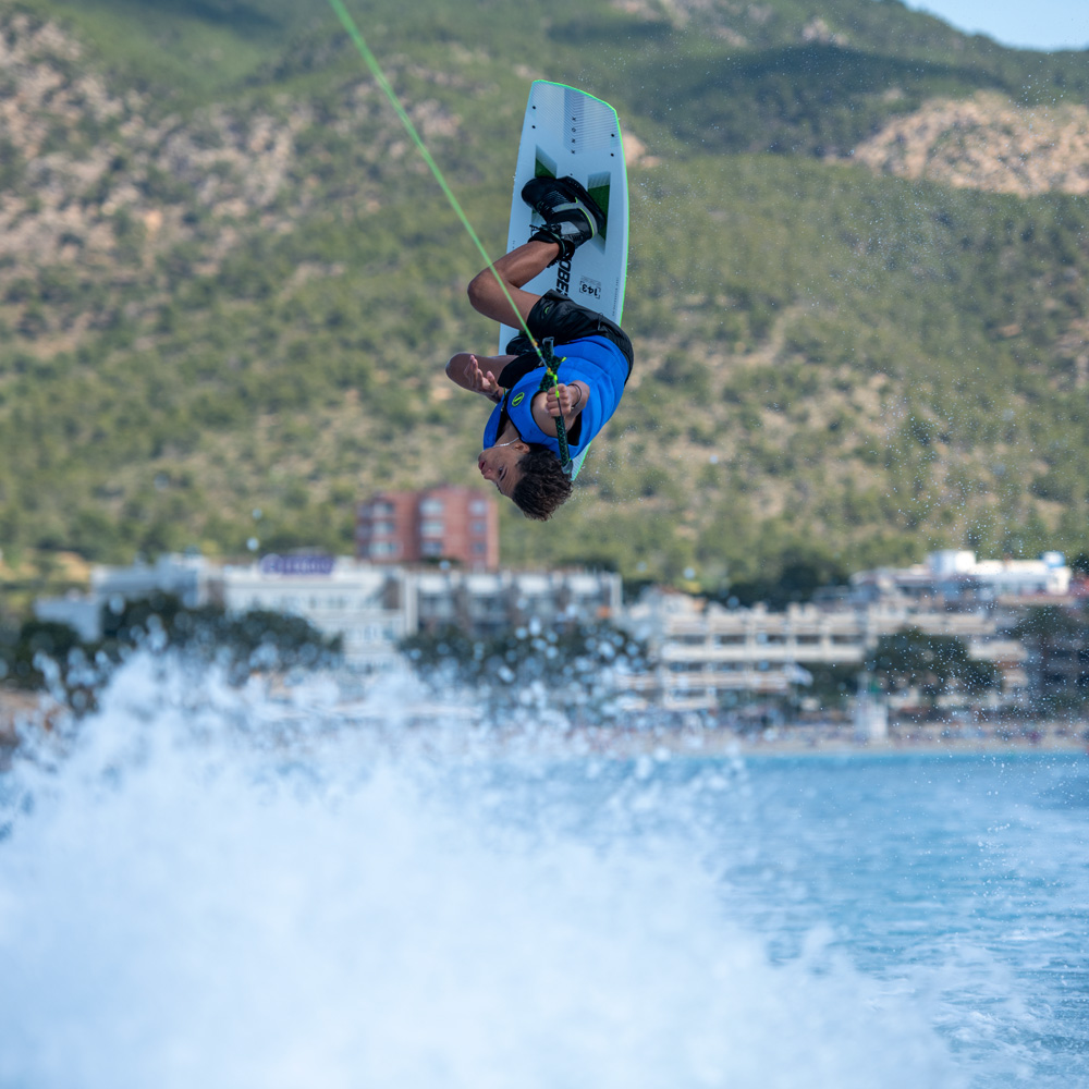 Jobe Knox wakeboard 139 cm et chausses Charge
